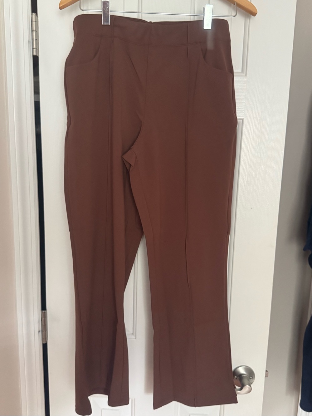 NWT G4Free Women’s Dress Yoga Stretchy Pants Dark Coffee Brown (Size Large)